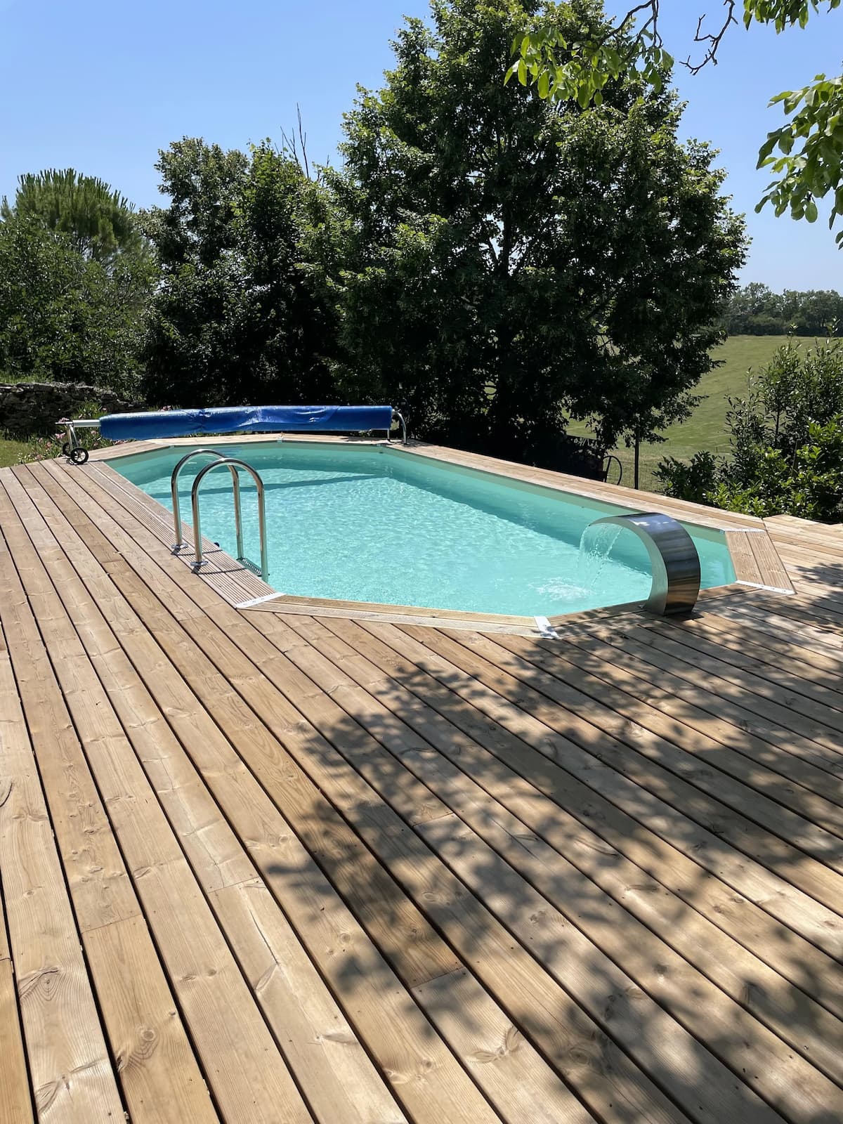 Maison de charme en pierre avec jardin