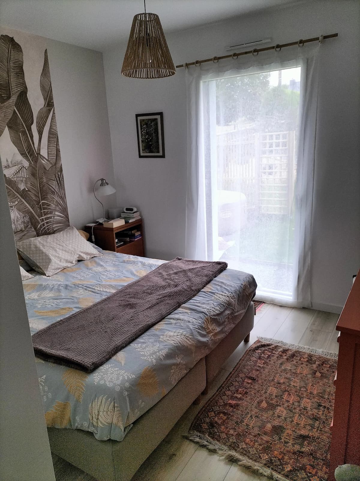 Jolie maison neuve avec jardin 