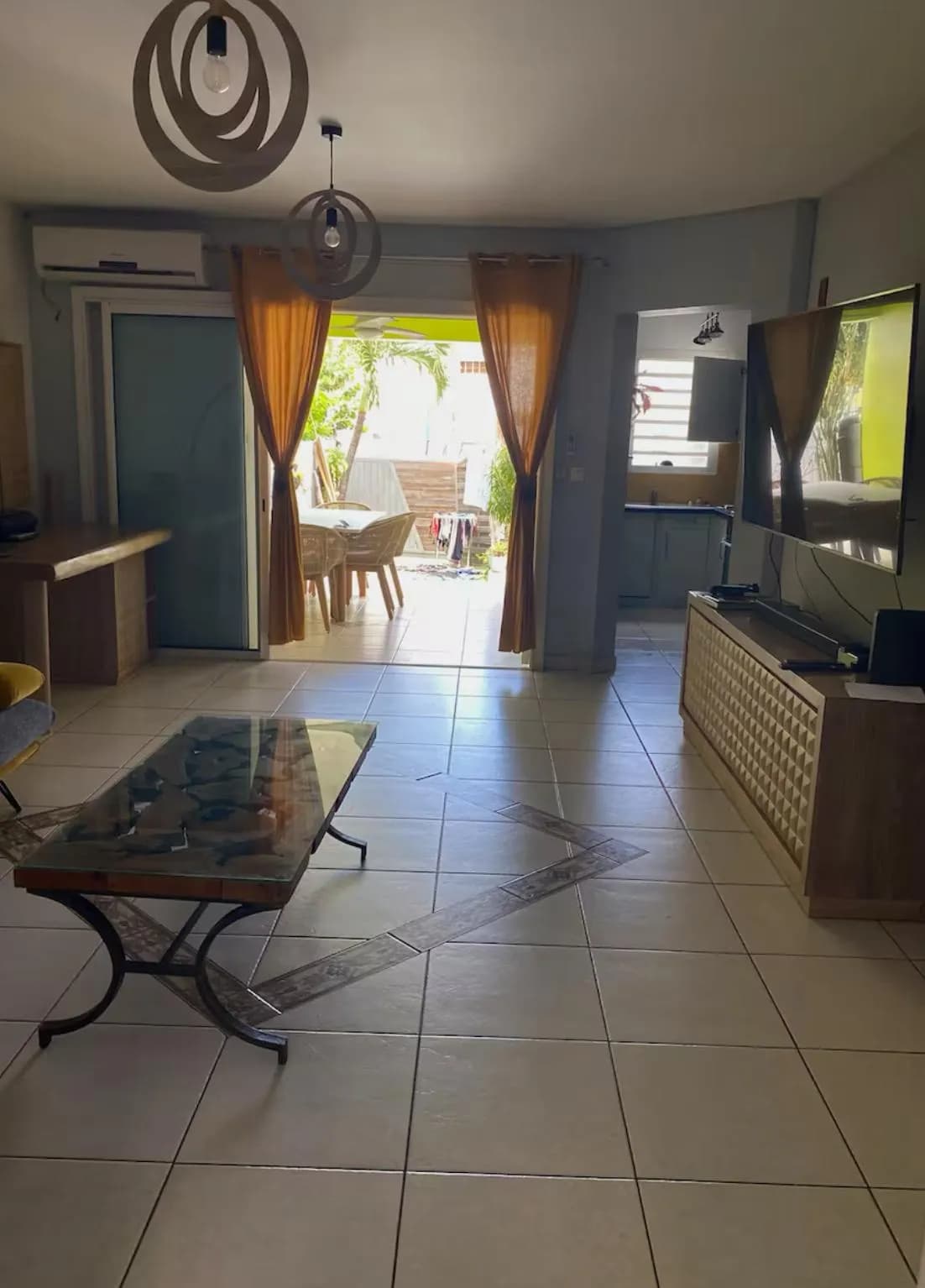 Maison familiale vue mer avec jacuzzi 