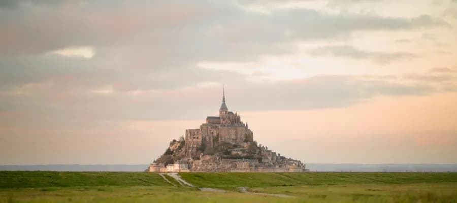 Le Secret le Mieux Gardé : L'Automne, la Saison Idéale pour (Re)découvrir la France !